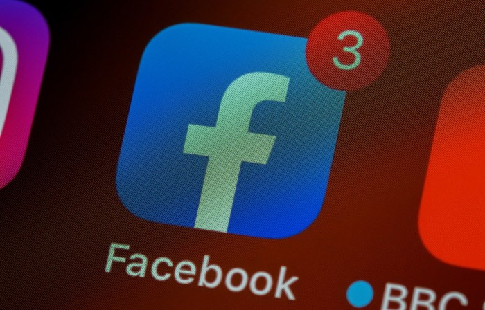 whatsapp和facebook的区别-facebook和whatsapp属于什么合并
