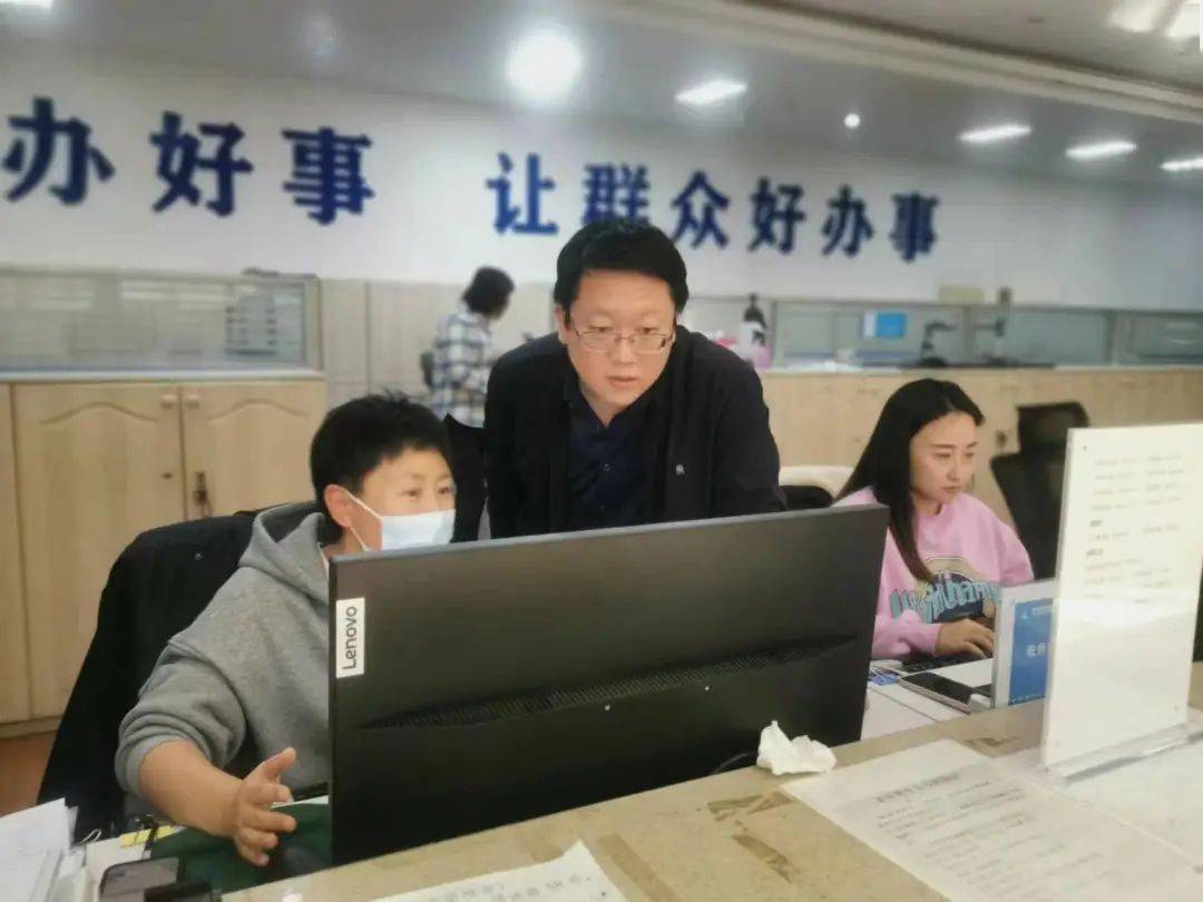 关于电报员周大爷有亲人吗的信息