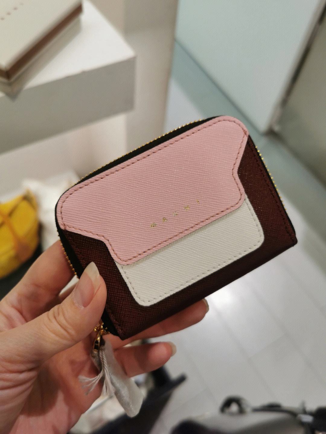 钱包谁家的好_哪个钱包品牌最好