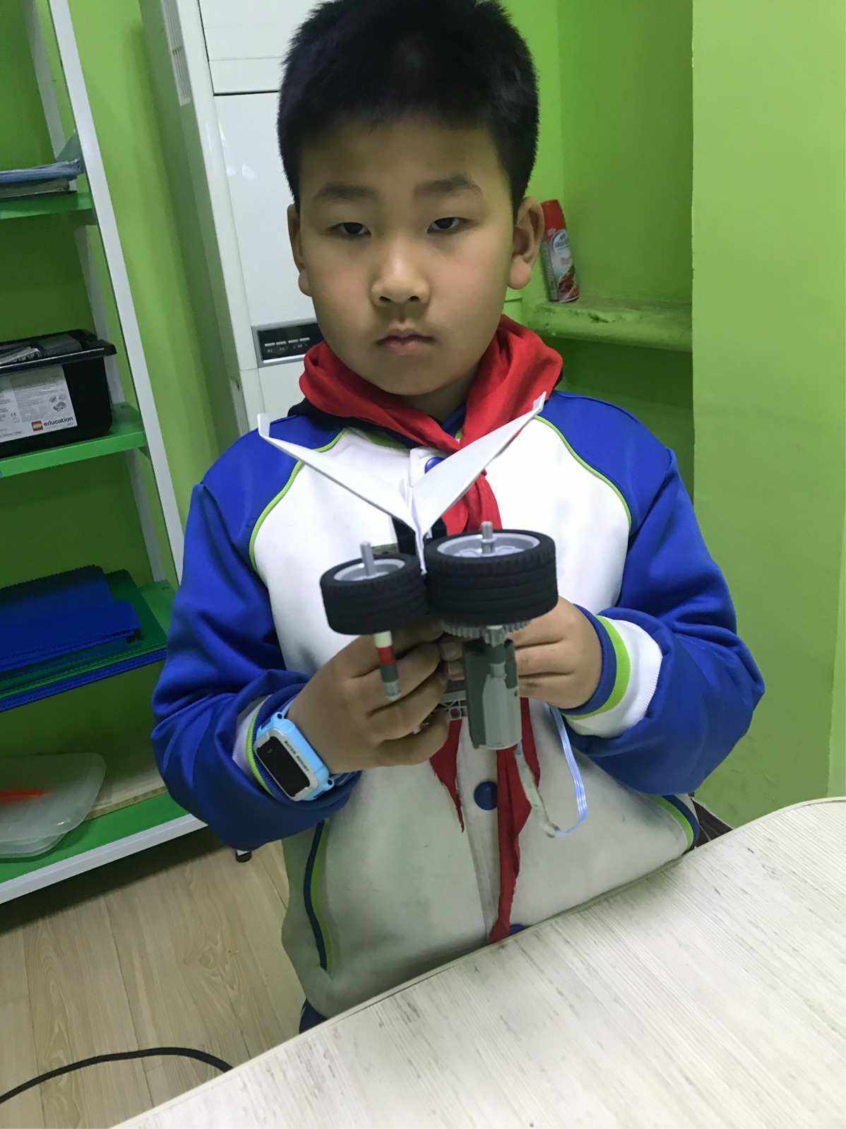 纸飞机发射器知识点_纸飞机发射器怎么折视频